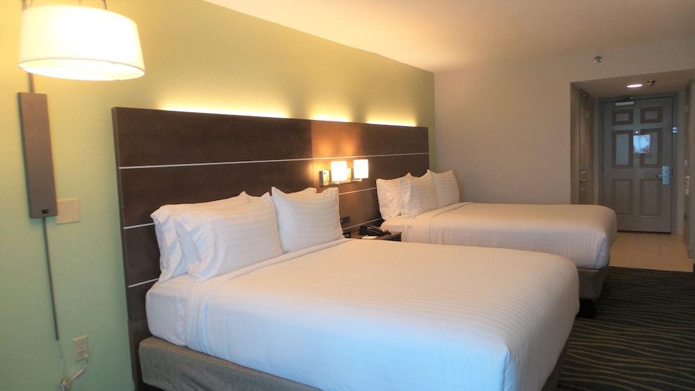 Holiday Inn Express & Suites Oceanfront Daytona Beach Shores By Ihg Eksteriør bilde