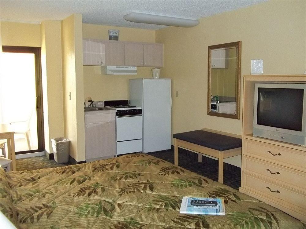Holiday Inn Express & Suites Oceanfront Daytona Beach Shores By Ihg Eksteriør bilde