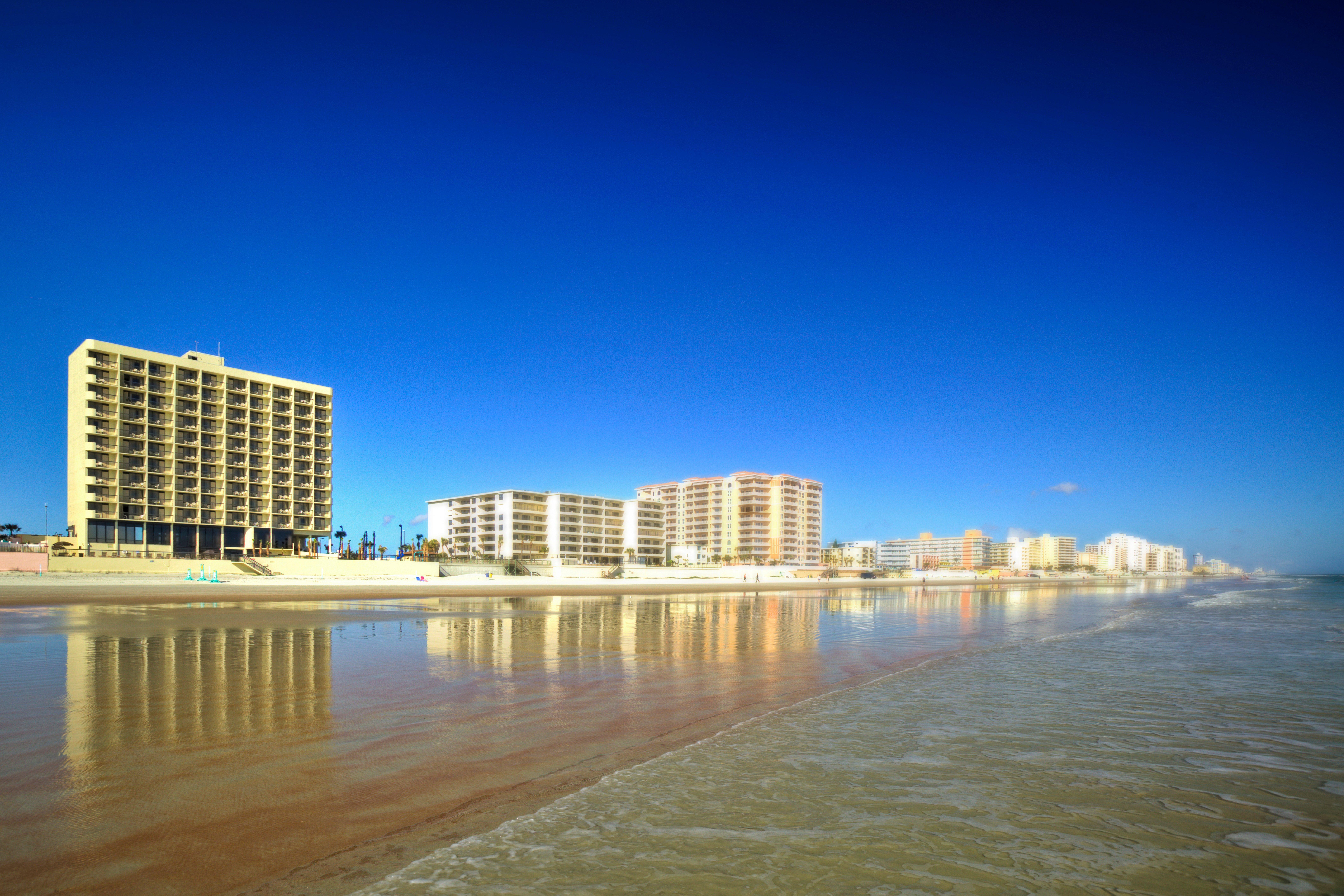 Holiday Inn Express & Suites Oceanfront Daytona Beach Shores By Ihg Eksteriør bilde