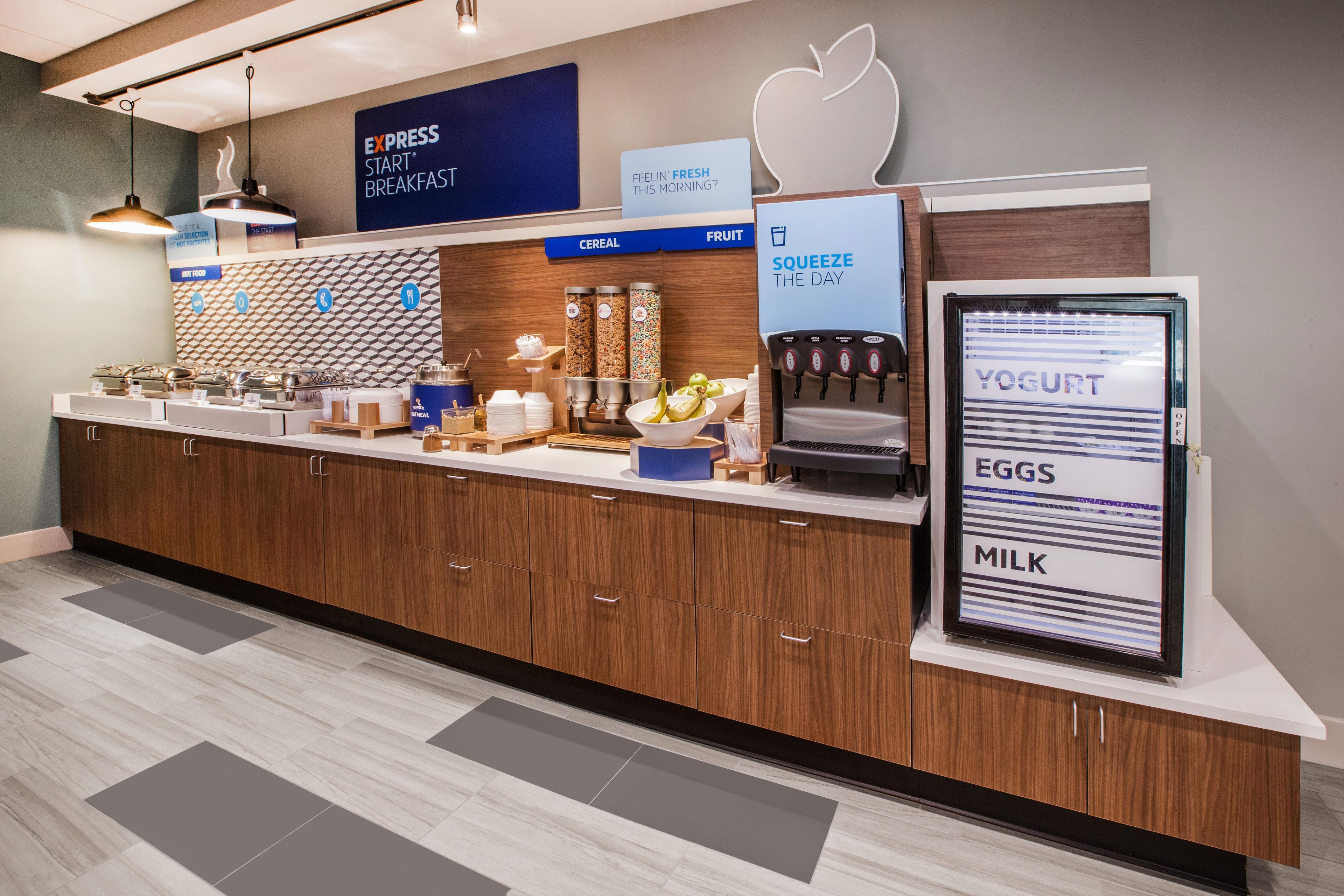 Holiday Inn Express & Suites Oceanfront Daytona Beach Shores By Ihg Eksteriør bilde