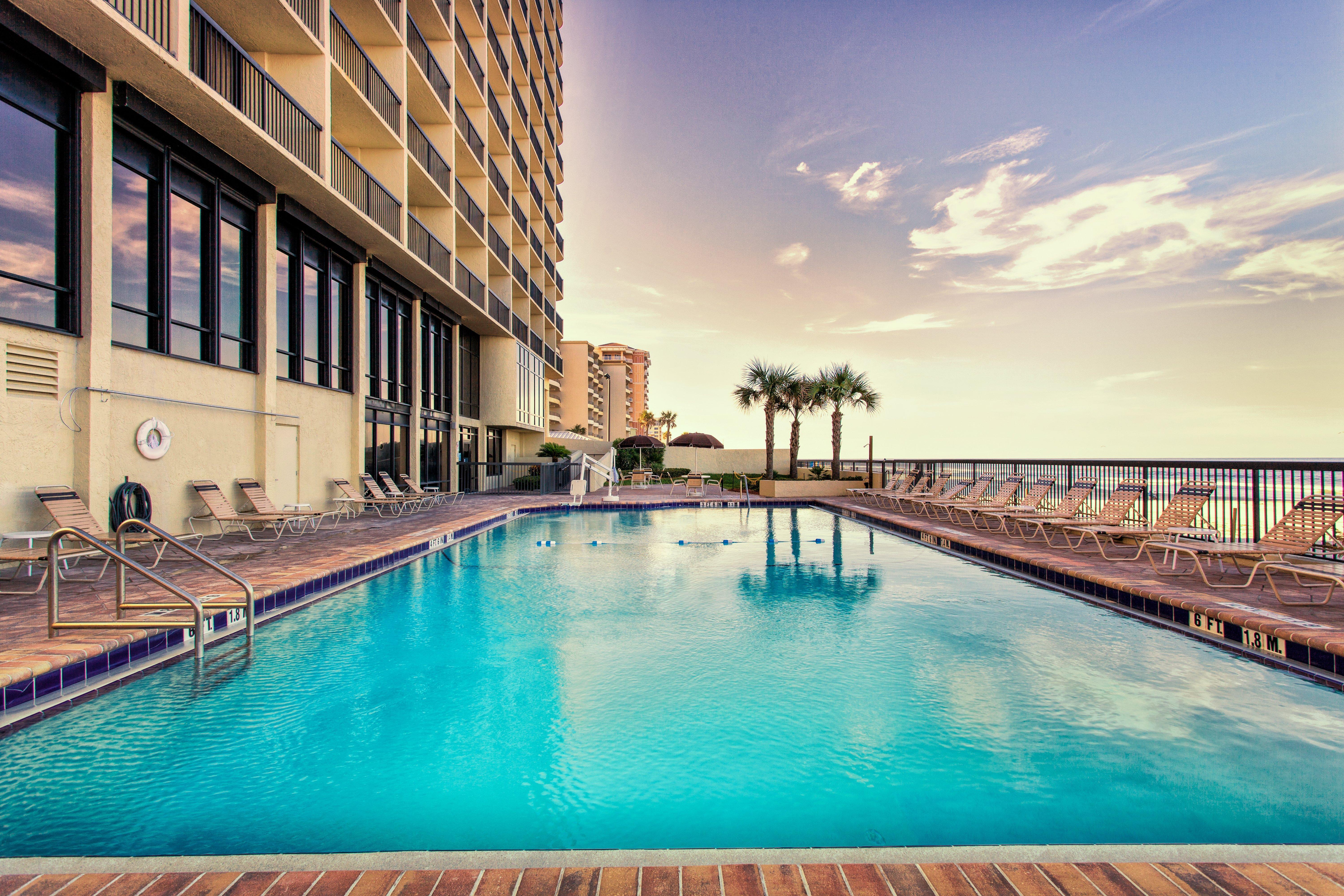 Holiday Inn Express & Suites Oceanfront Daytona Beach Shores By Ihg Eksteriør bilde